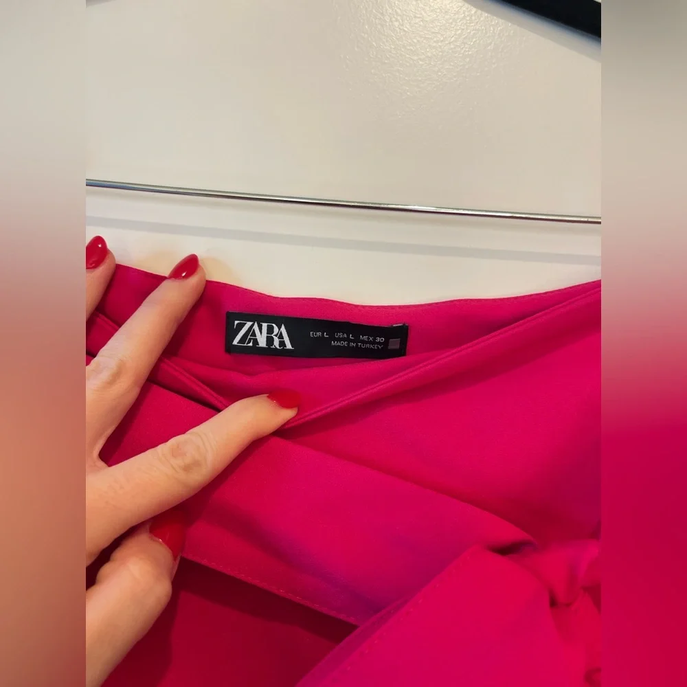 ZARA Hot Pink Bow Mini Skort - Picture 2 of 4